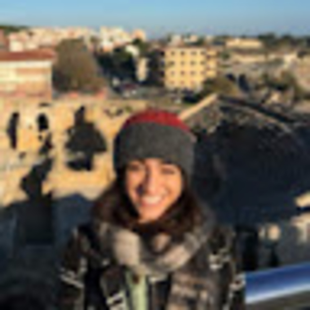 Meet your Posher, Danielle